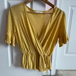 Lush wrap top